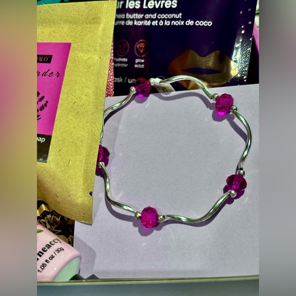 Blind Date with a Book Gift Box Mystery Gift for Book Lover Romance blind book - Picture 6 of 10